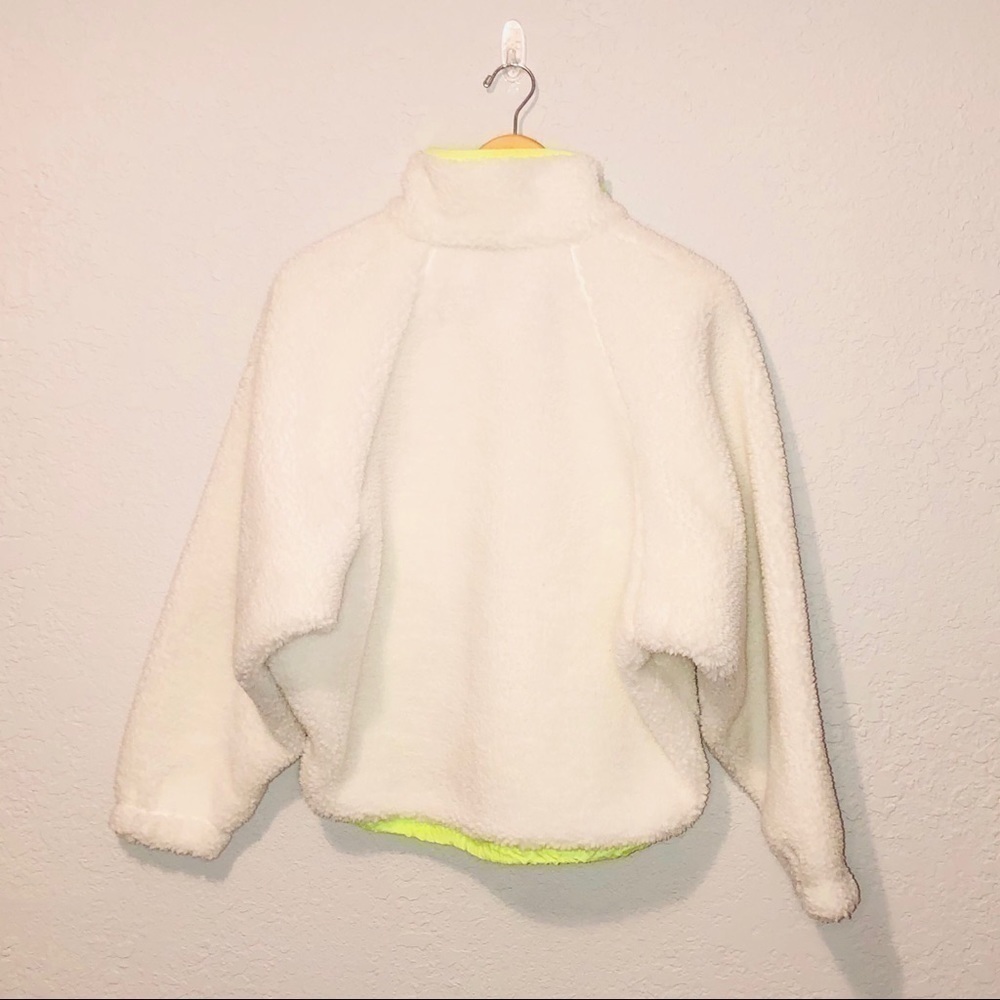 NWOT AEO White & Neon Sherpa Pullover Sweater - Picture 14 of 15